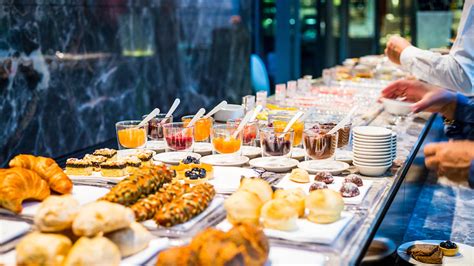 i m hotel breakfast buffet.